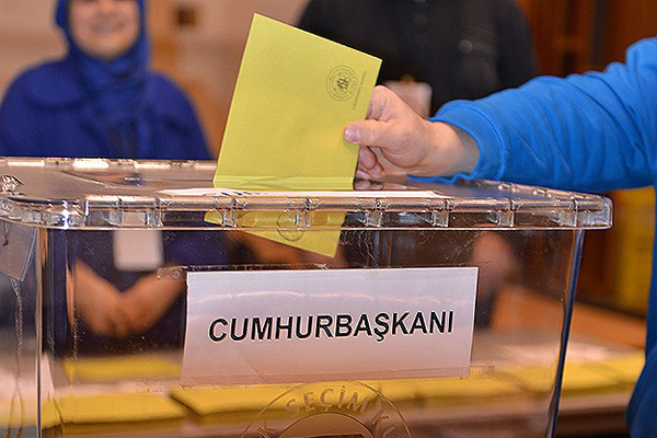 Cumhurbaşkanı seçimi için yurt dışında oy verme işlemi başladı