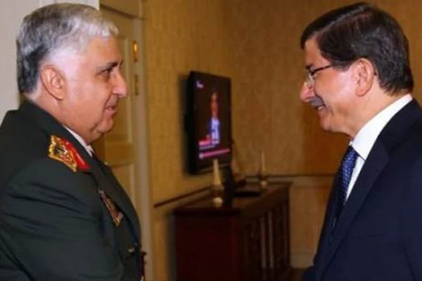 Başbakan Davutoğlu, Genelkurmay Başkanı Özel'i kabul etti