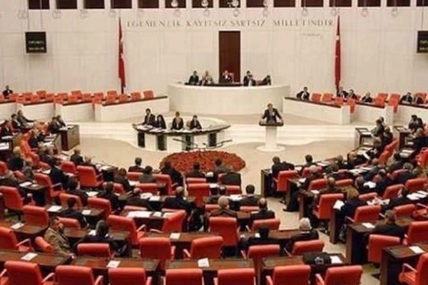 5. Yargı Paketi Adalet Komisyonu'nda kabul edildi