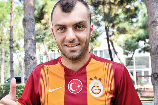 Galatasaray&#039;da sürpriz karar! Pandev kadro dışı bırakıldı