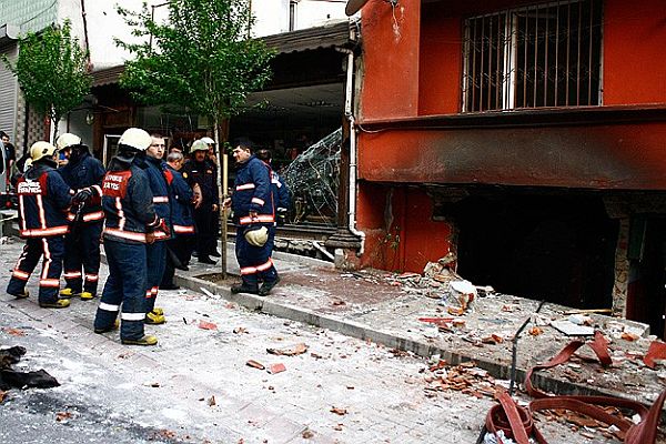 Kağıthane&#039;de doğalgaz patlaması, 1 yaralı