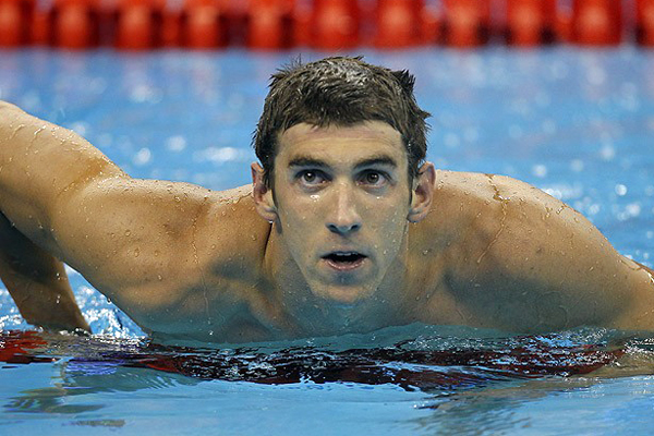 Olimpiyat şampiyonu Phelps&#039;e 6 ay ceza