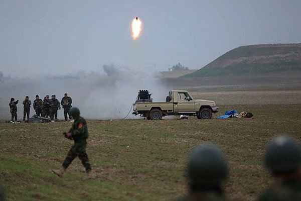 Peşmerge güçleri IŞİD&#039;e karşı saldırıya geçti