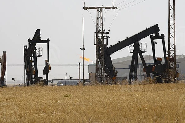 IŞİD, Humus'ta petrol kuyularının denetimini tekrar sağladı