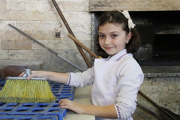 Pidecide keşfedilen dahi kız, zekasıyla herkesi şaşırttı