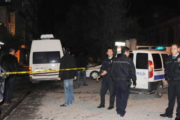 Siirt&#039;te polise çirkin saldırı, 1&#039;i ağır 5 polis yaralı