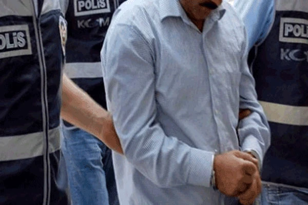 Paralel Yapı operasyonunda 3 polise tahliye