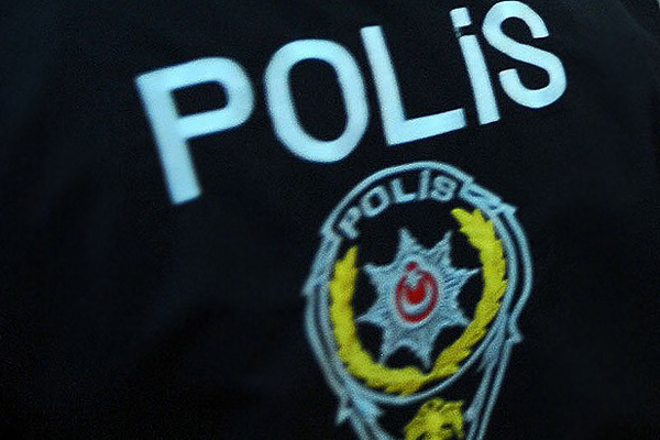 İstanbul'da polise bıçaklı saldırı, 1 şehit