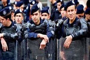 Türkiye genelinde 800 polis görevden alındı