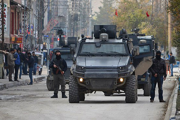 Üç askerin şehit edildiği olayda polis görüntülere el koydu