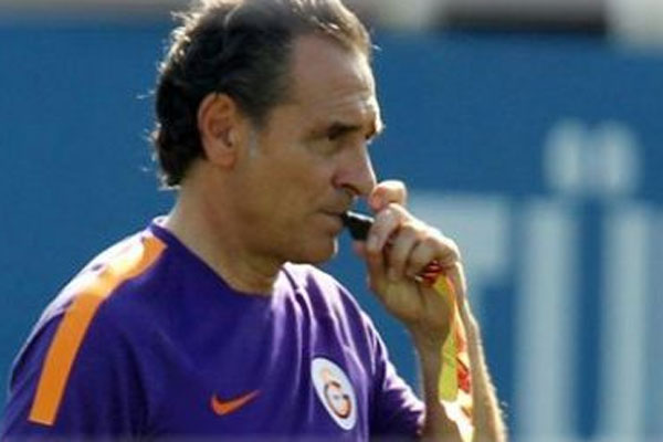 Prandelli'den Selçuk İnan'a övgü