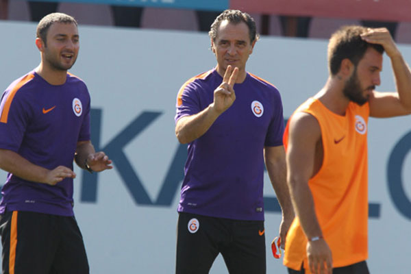 Prandelli Galatasaray ile ilk antrenmanına çıktı