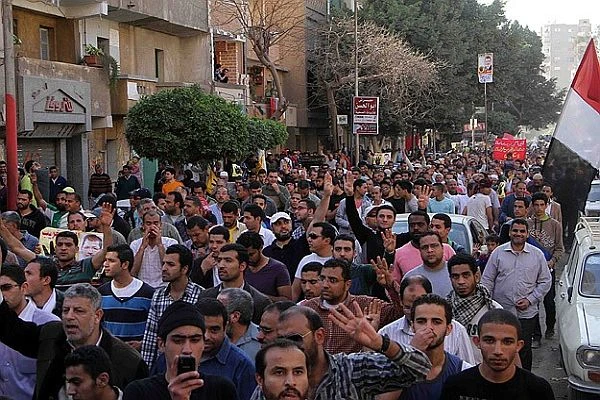 Mısır'da Sisi'nin cumhurbaşkanlığı adaylığı protesto edildi