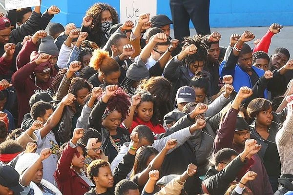 Ferguson protestoları Londra'ya sıçradı