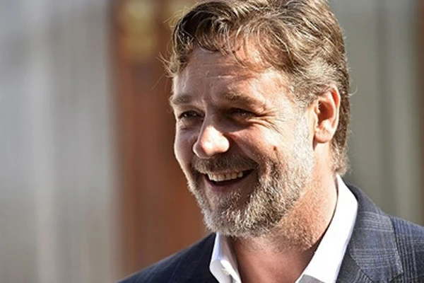 Russell Crowe, 'bağımsız bir ülkeyi gerçekten işgal ettik'