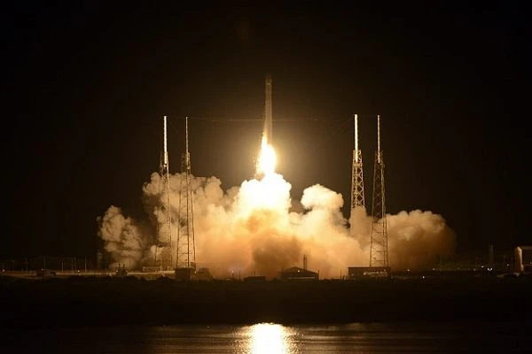 'Falcon 9' roketi fırlatıldı