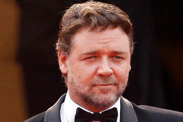 Russell Crowe Twitter için ne dedi