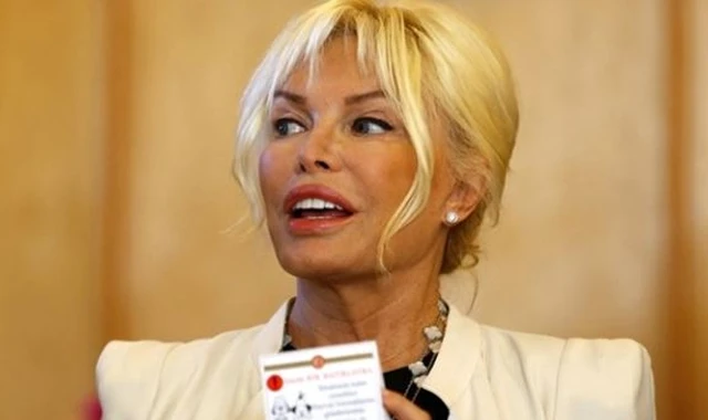 Ajda Pekkan'dan Bülent Ersoy hakkında görülmemiş gaf