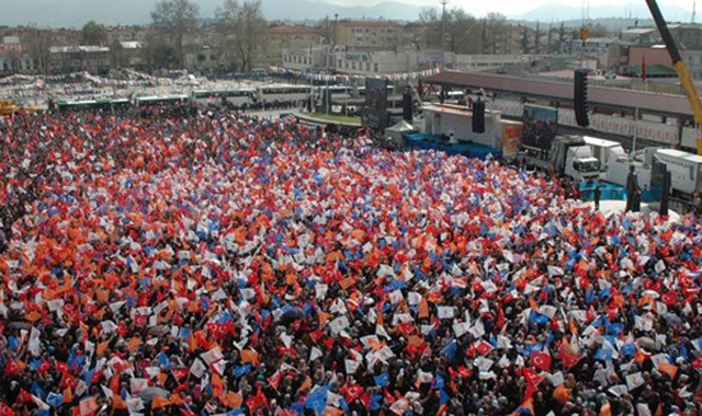 Kenan Sofuoğlu da AK Parti mitingine katıldı