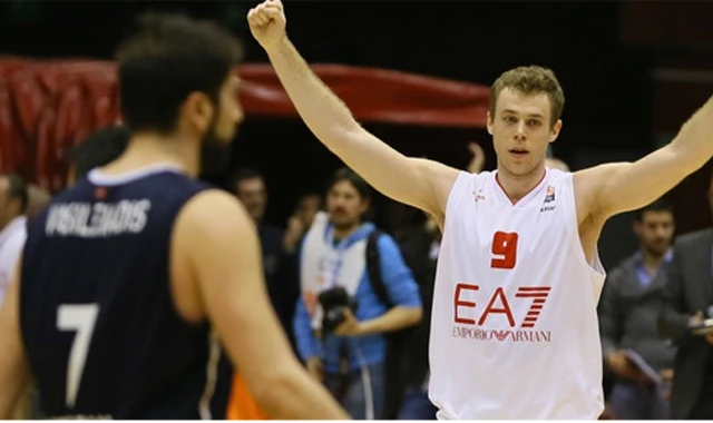 Anadolu Efes dibe vurdu