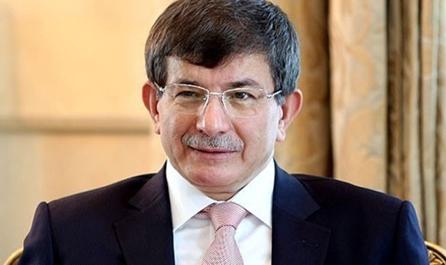 Ahmet Davutoğlu'nu duygulandıran çocuk