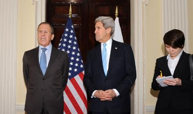 Kerry ve Lavrov&#039;un görüşmesinde dikkat çeken kare