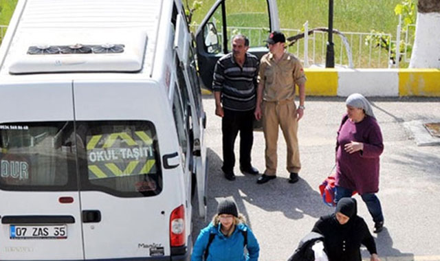 Kaçak Suriyeli&#039;ler Antalya&#039;da yakalandı