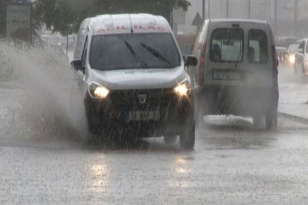 Karadeniz ve İç Anadolu&#039;ya sağanak yağış uyarısı