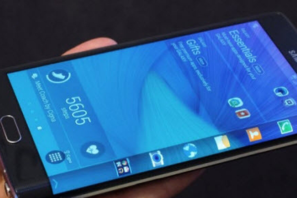 Samsung Galaxy Note 4 ve Galaxy Note Edge&#039;i resmen tanıttı