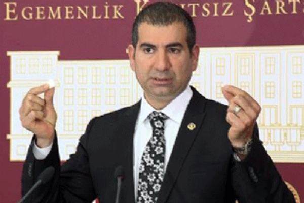 CHP Antalya Milletvekili Yıldıray Sapan, &#039;Kibir kaybetti&#039;