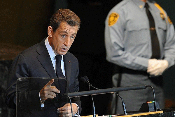 Sarkozy hakim karşısına çıktı