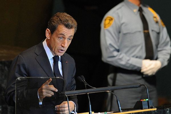 Nicolas Sarkozy gözaltına alındı