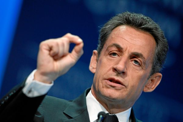 Nicolas Sarkozy&#039;nin gizli konuşmaları ortaya çıktı