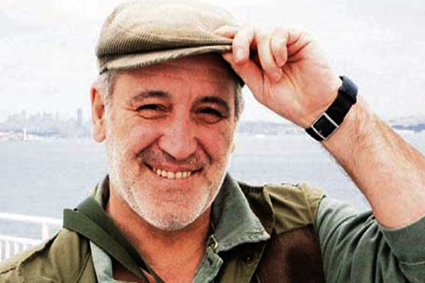 Savaş Ay mirasını, bakın kime bıraktı