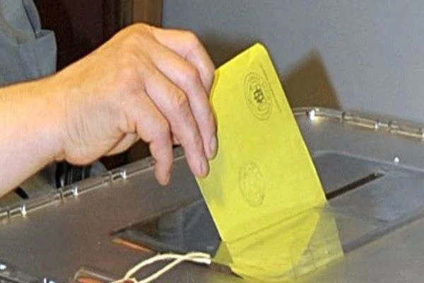 Seçmenler 1 Haziran'da sandık başına gidecek
