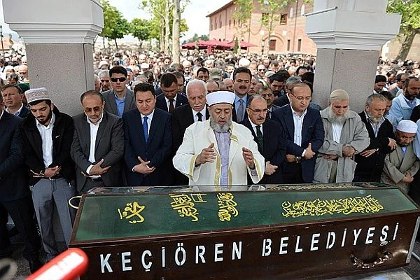 Süleyman Söylemez toprağa verildi