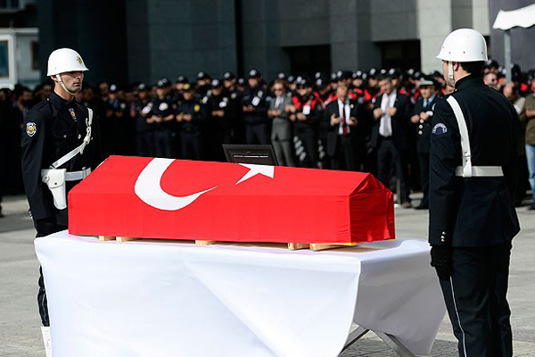 Şehit polis son yolculuğuna uğurlandı