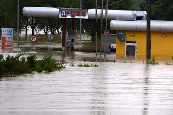 Bosna Hersek&#039;te son yılların en büyük sel felaketi