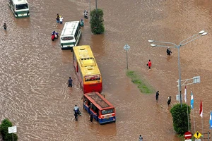 Endonezya&#039;da heyelan ve sel felaketi