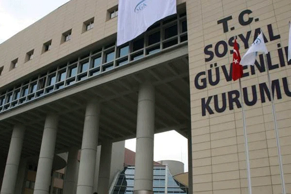 SGK&#039;dan çalışanlara uyarı! &#039;Bu belgeyi mutlaka saklayın&#039;