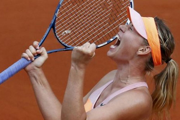 Fransa&#039;da şampiyon Sharapova oldu