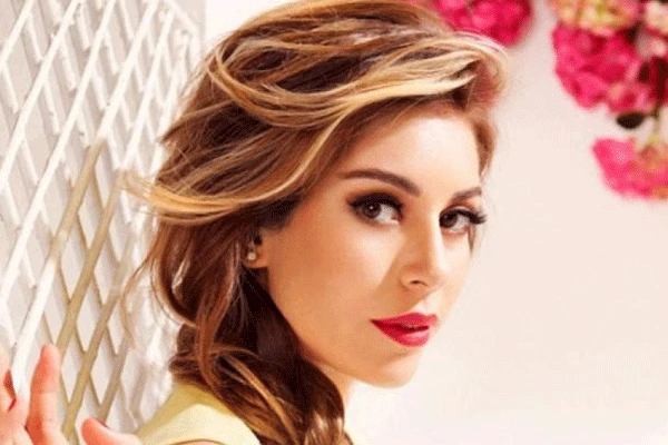 İbrahim Çelikkol ile Sinem Kobal aşk mı yaşıyor