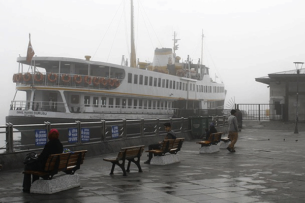 İstanbul&#039;da sis etkisini yitirdi