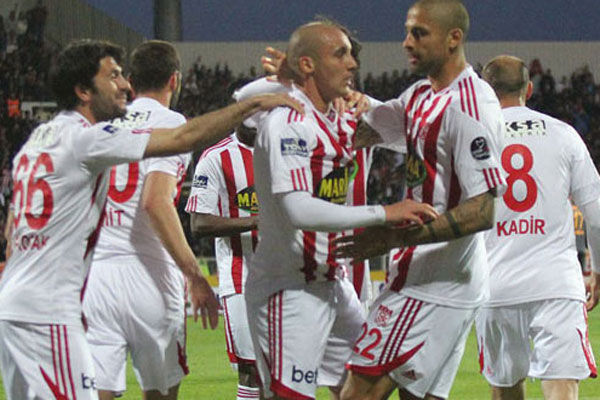 Sivasspor Kosova&#039;ya gitti