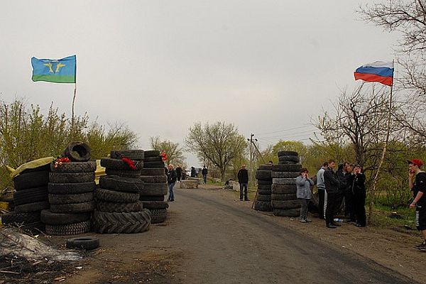 Rusya yanlıları, Slavyansk'ta sokağa çıkma yasağı ilan etti