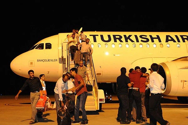 IŞİD'in serbest bıraktığı Türk şoförler Türkiye'de