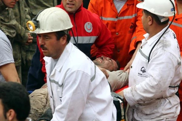 Soma'da umut veren gelişme, 18 saat sonra 6 kişi kurtarıldı