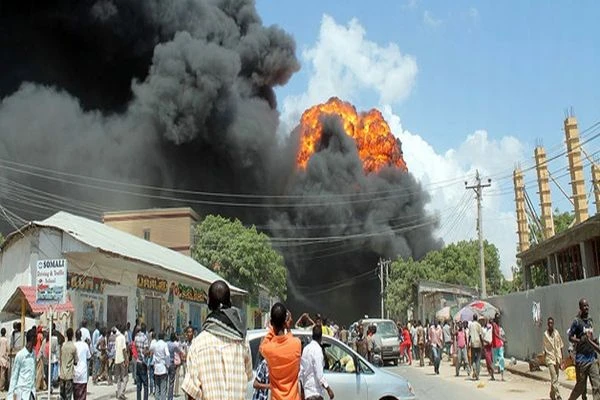 Somali&#039;de patlama, 10 ölü