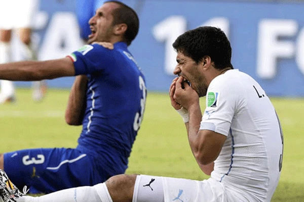 FIFA'dan Suarez'e rekor ceza