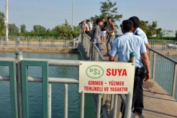 Suriyeli genç kanalda boğuldu